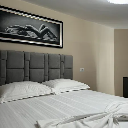 Apartamento Haris Tirana