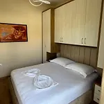 Haris 아파트