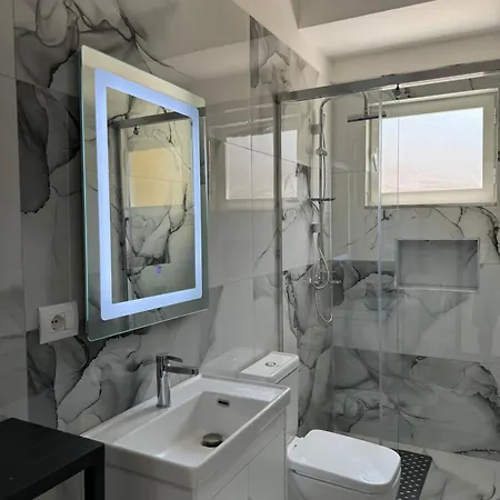 Haris Apartment Tirana