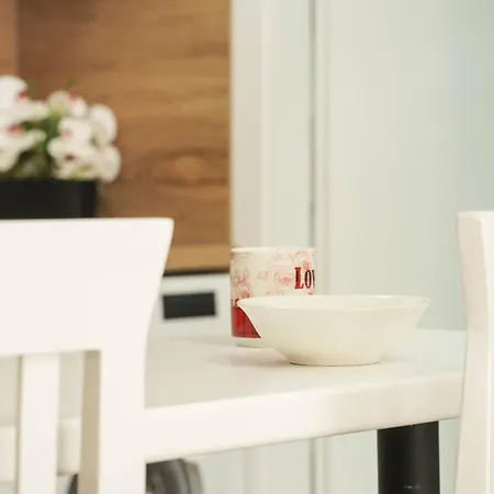 Apartament Haris *